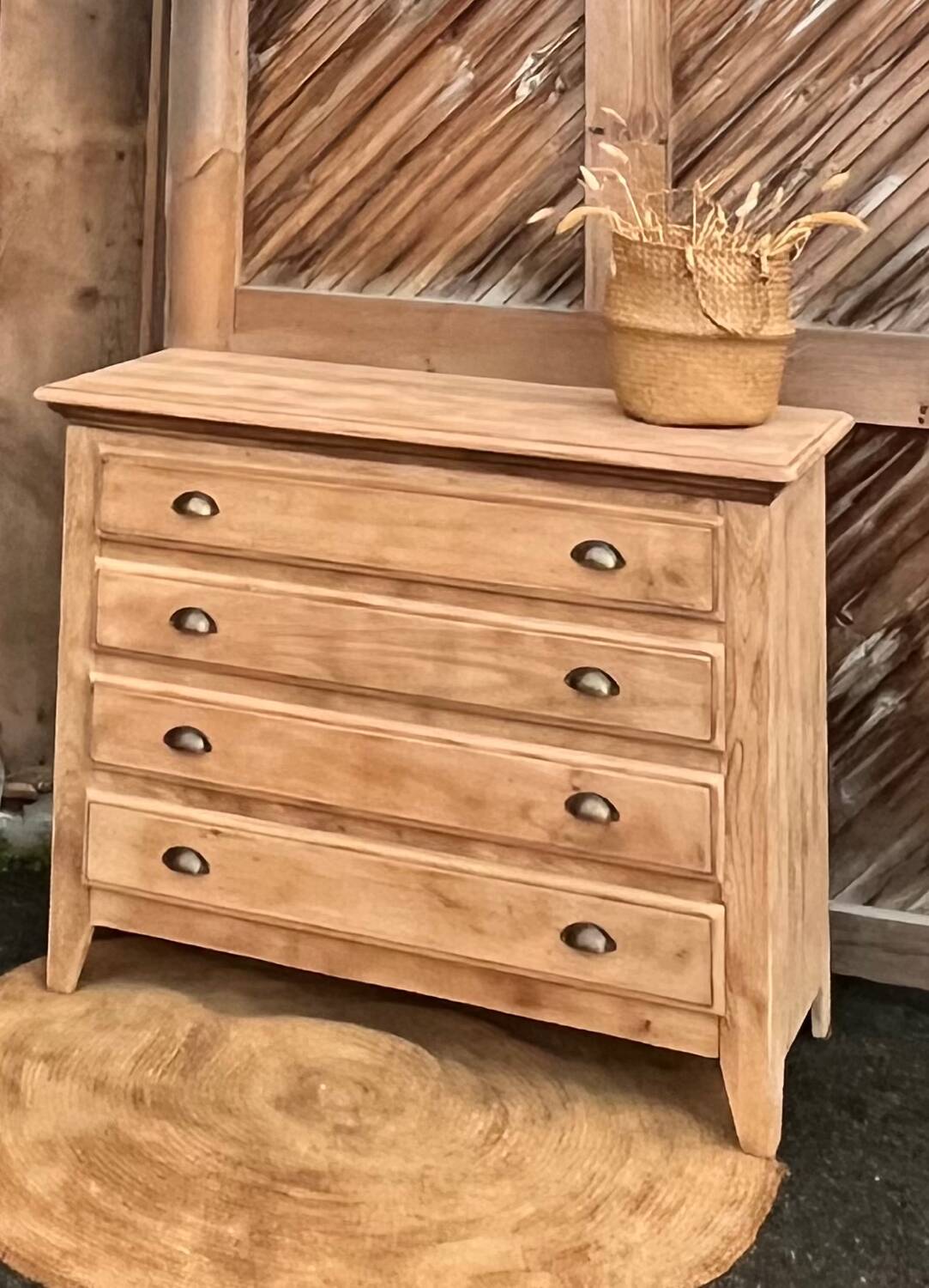 Commode ancienne vintage en chêne massif brut - pieds compas