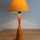 Lampe Olivier Villatte bois orange années 80