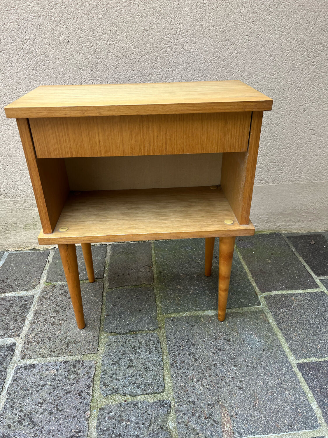 Bedside table