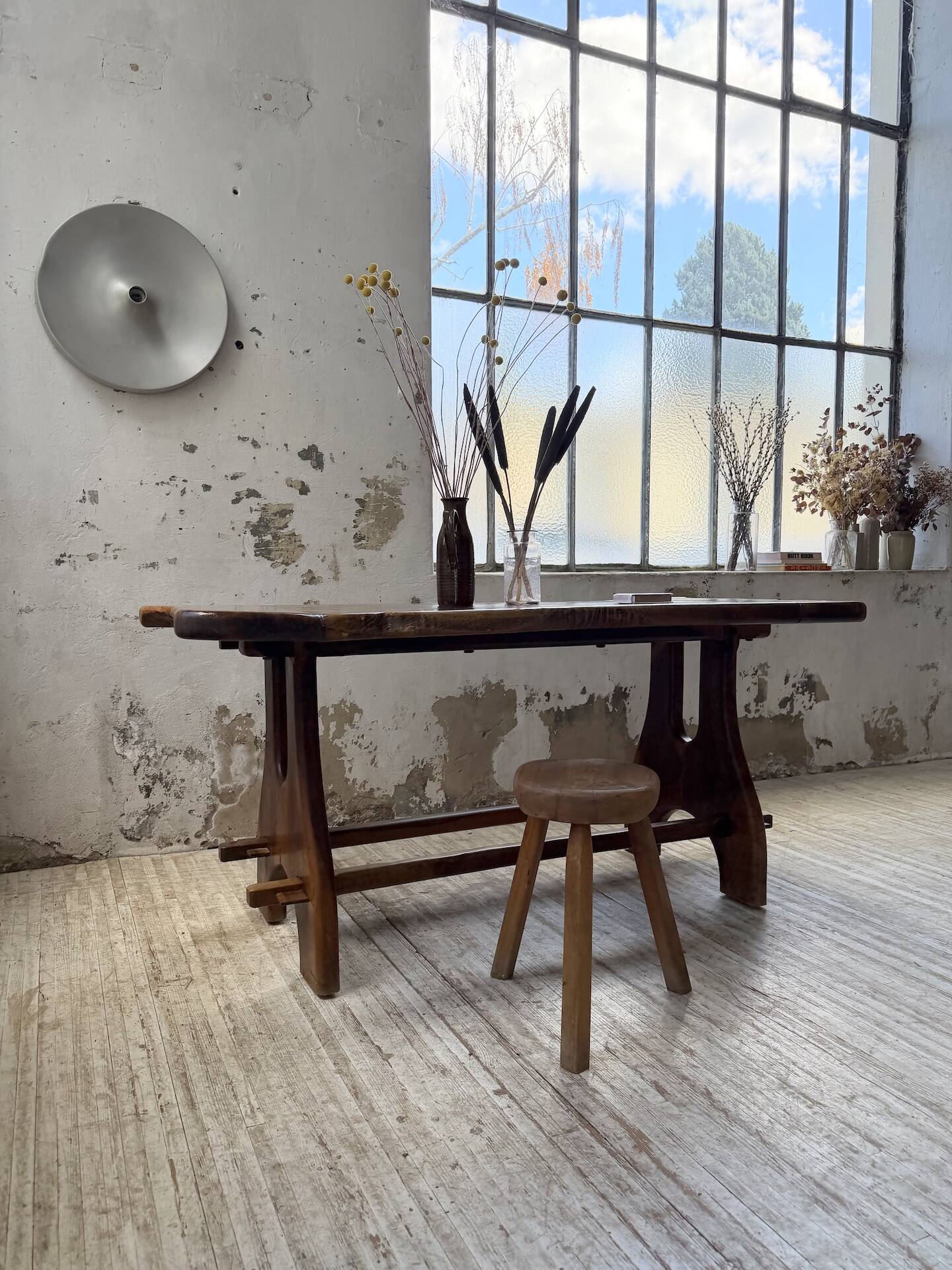 Dining table in solid olive wood Maison Skela 1960