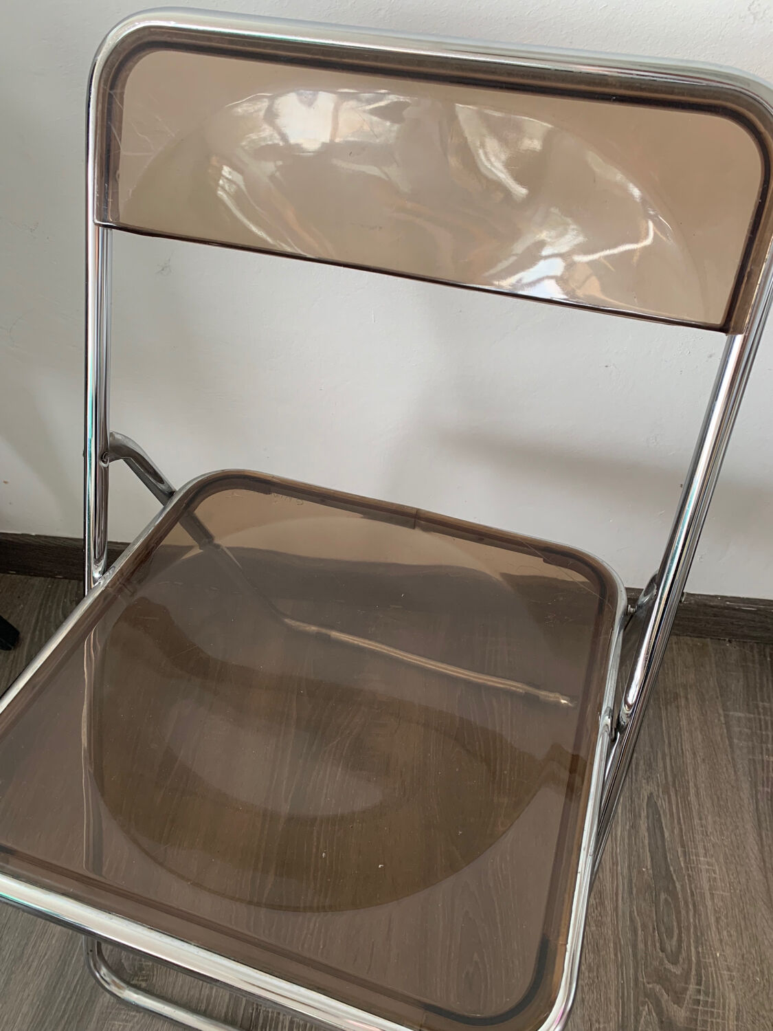 Transparent folding chair