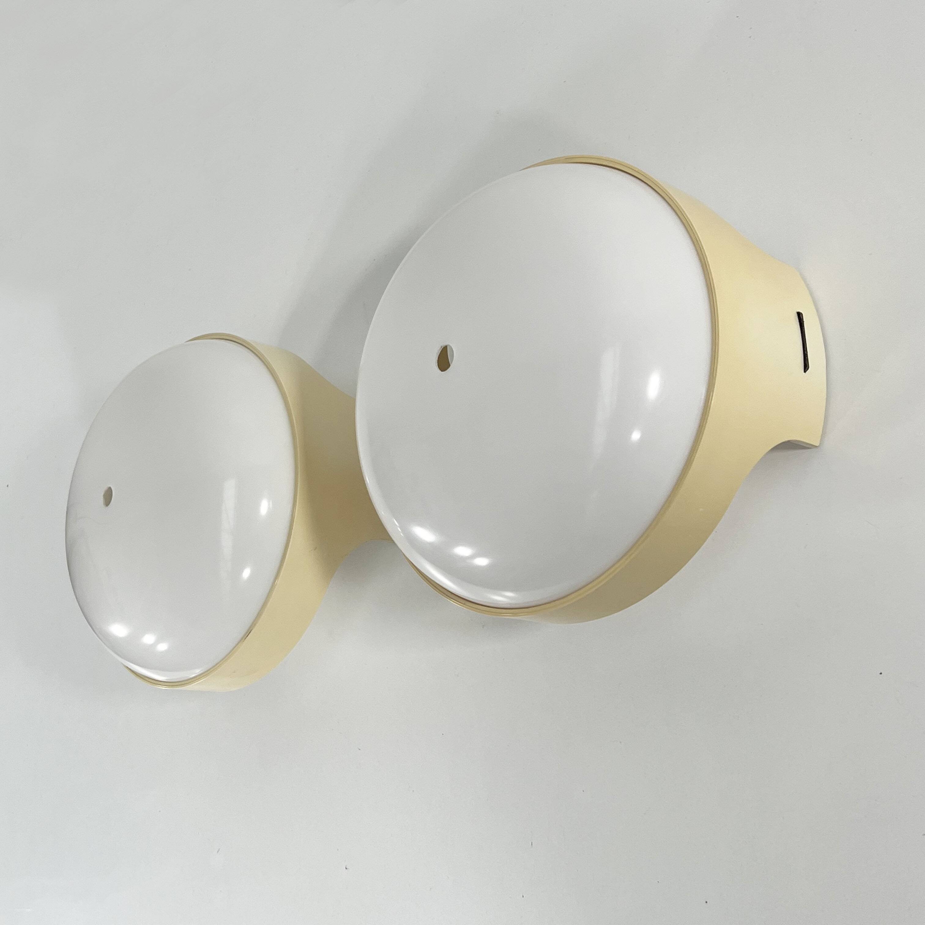 Pair of Quattro KD 4335 wall lights by Joe Colombo for Kartell, 1960