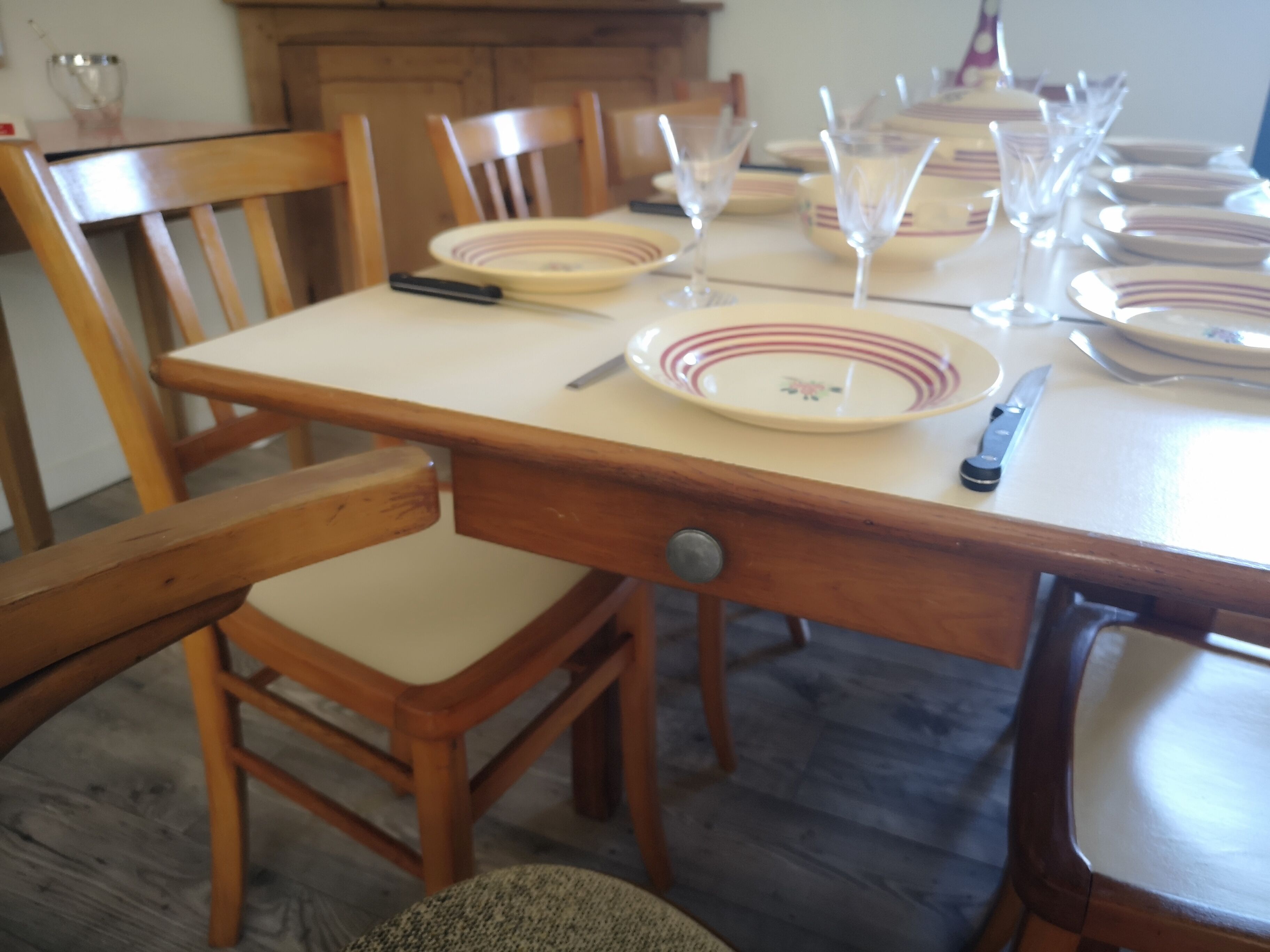 Extendable dining room year 50