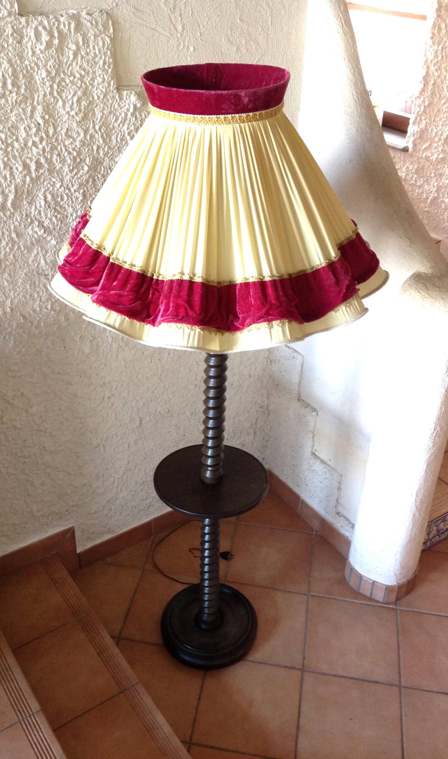 Wooden floor lamp turned in the spirit of Charles Dudouyt / art deco style