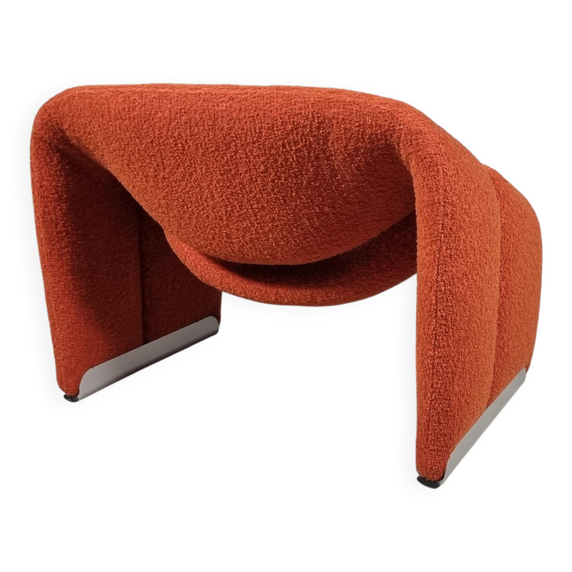 F598 Groovy 'M' chaise in orange/red bouclette by Pierre Paulin for Artifort, 1980
