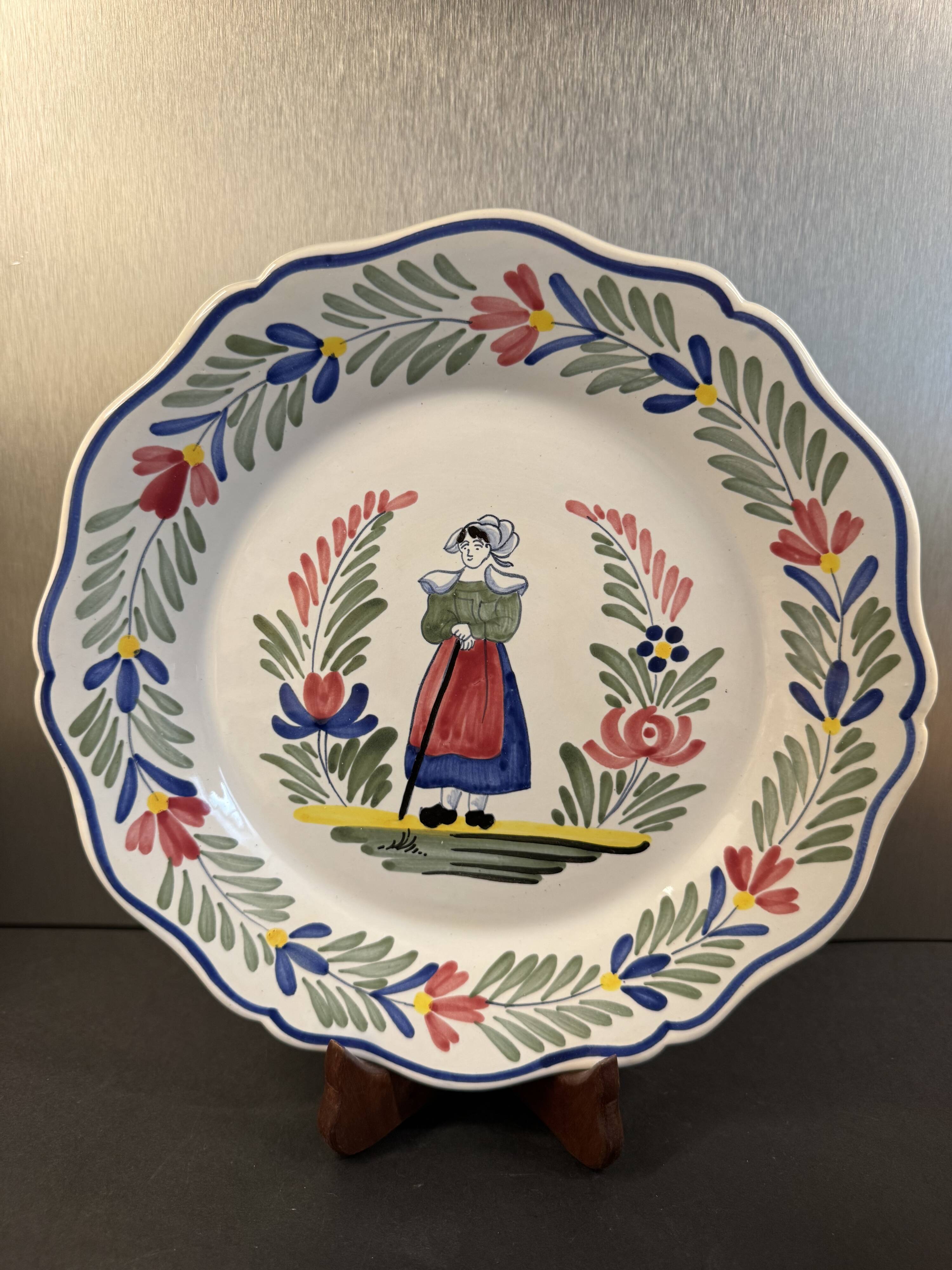 Quimper decorative plate