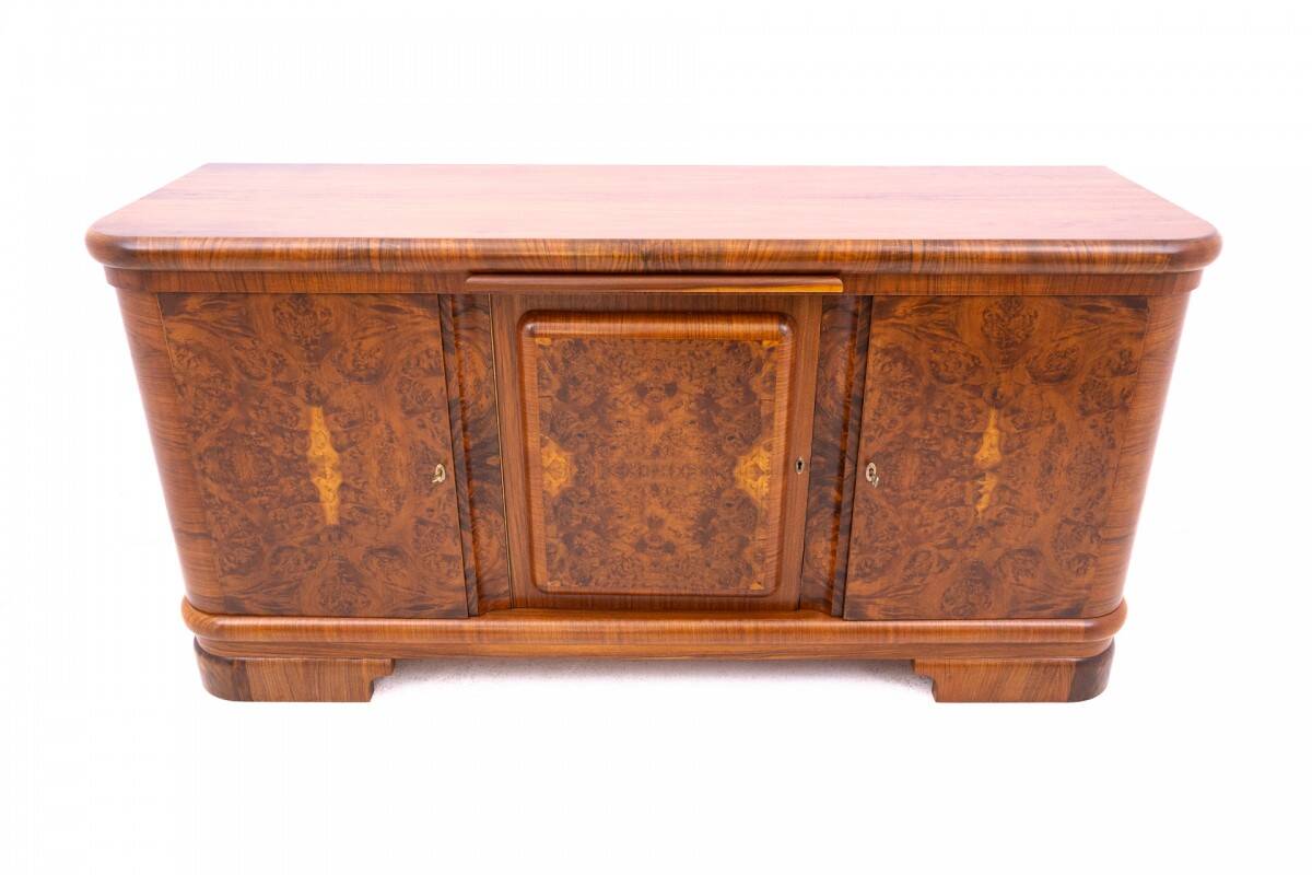 Grande commode Art déco, Pologne, années 1940. Après restauration.