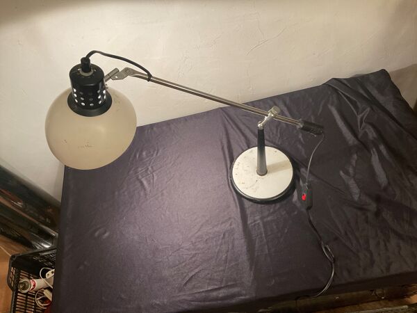 Lampe de bureau à bascule design aluminor
