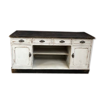 Craft furniture in patinated oak