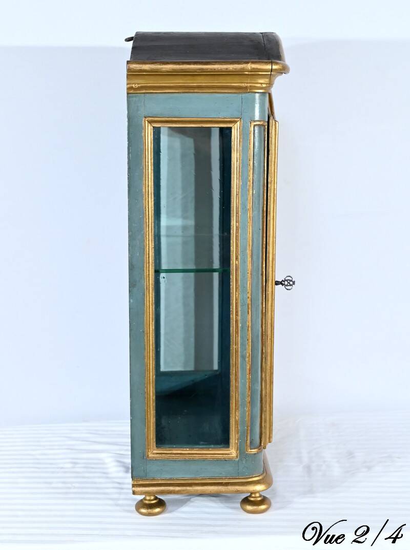 Small Showcase in Painted and Gilded Wood, Louis XV Style – Early 19th Century