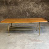 Table basse bois et métal doré, 1950-1960