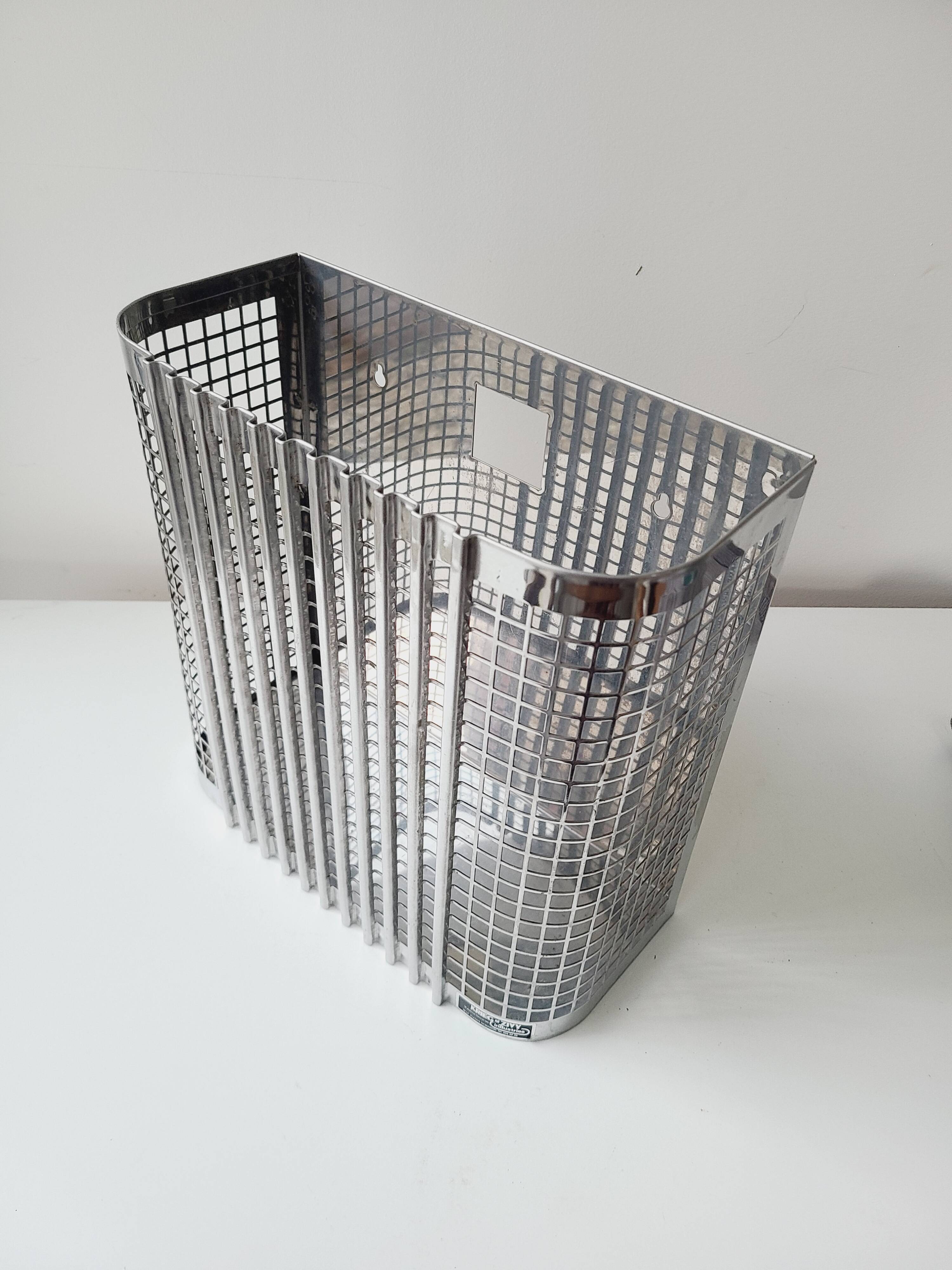 Corbeille murale industrielle en inox