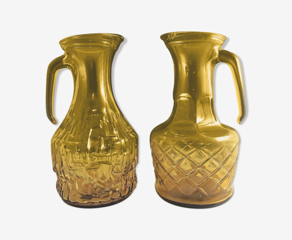 Paire de carafes vintage moulées à la main