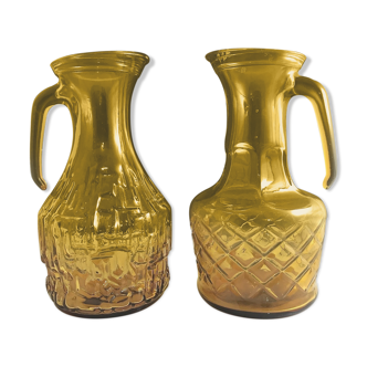 Paire de carafes vintage moulées à la main