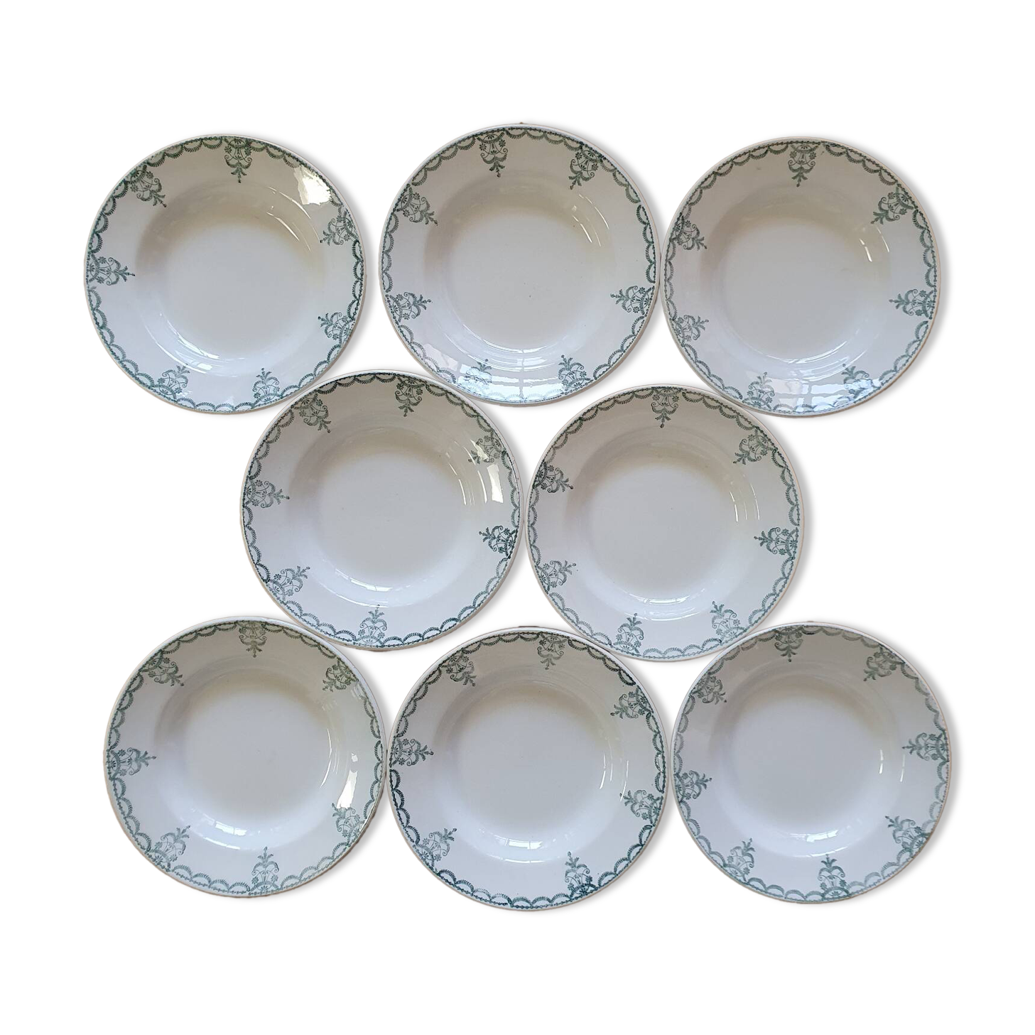 8 deep plates Terre de Fer Moulin des Loups