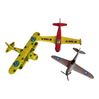 Jouets en métal avions