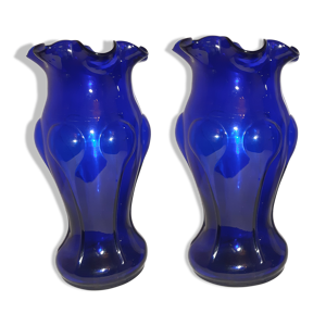 Paire de vases art déco en verre bleu foncé