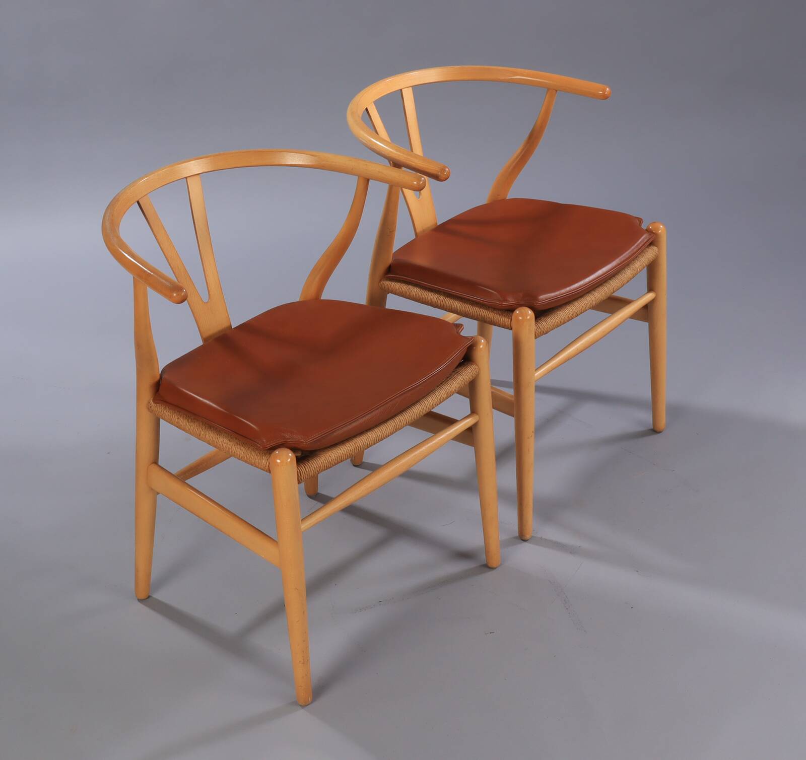 2 Wegner model Y chairs in beech