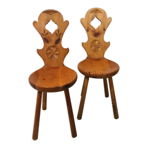 Chaises en bois pin montagnard