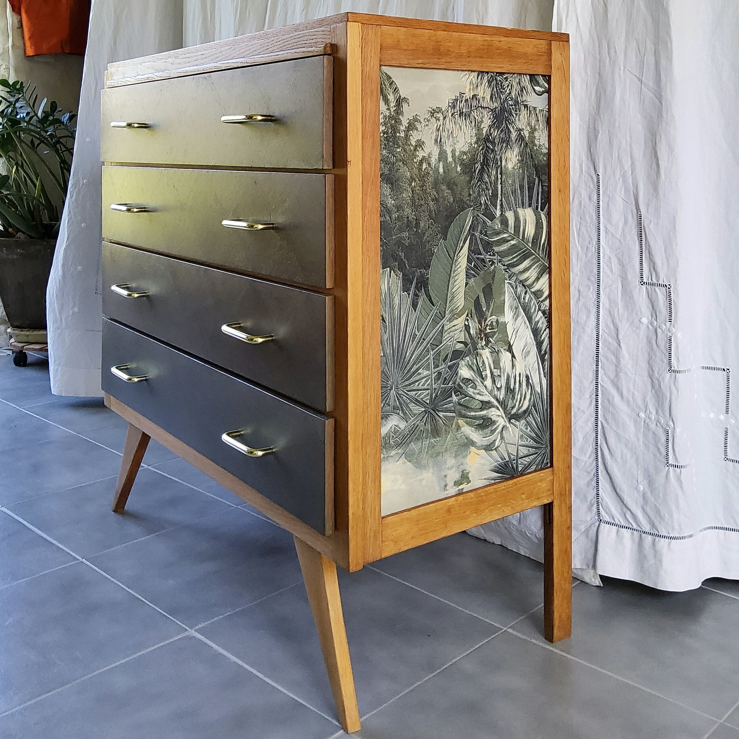60s chest of drawers