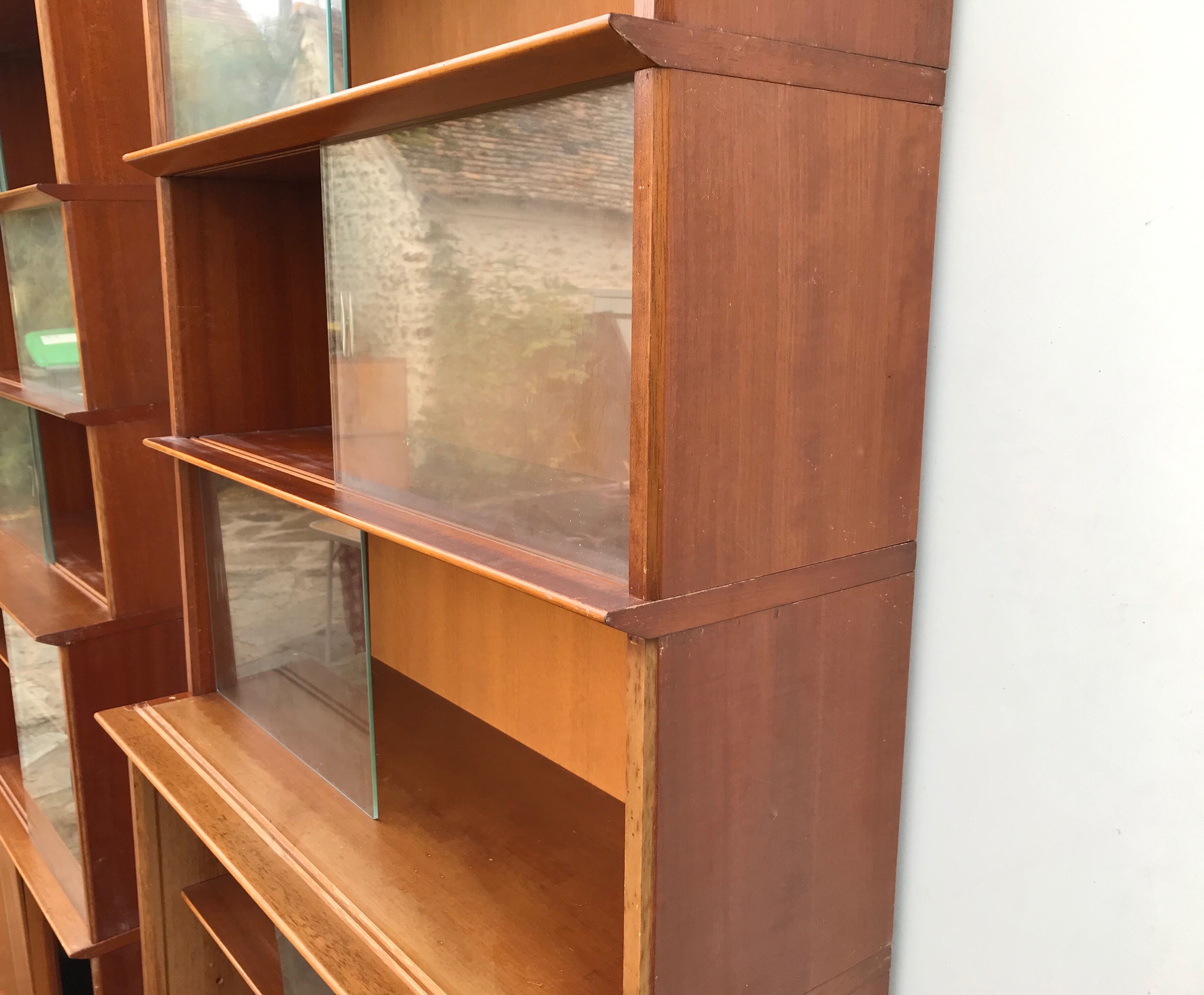 Oscar Mahogany Library, 70s.