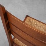 Deux chaises en chêne et osier brutalisme moderne du milieu du siècle, 1960