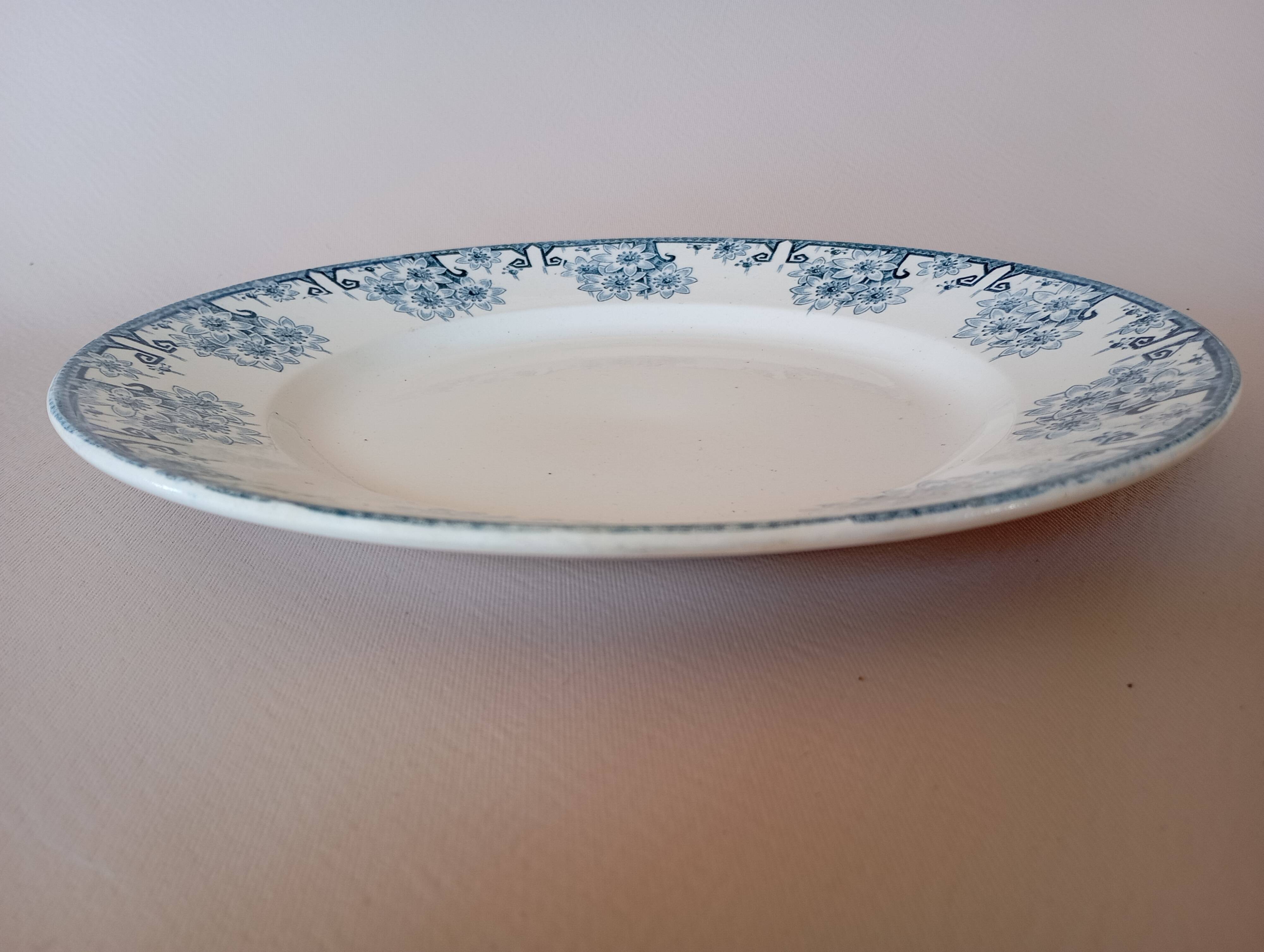 Longwy ironstone cake dish "Daisies"