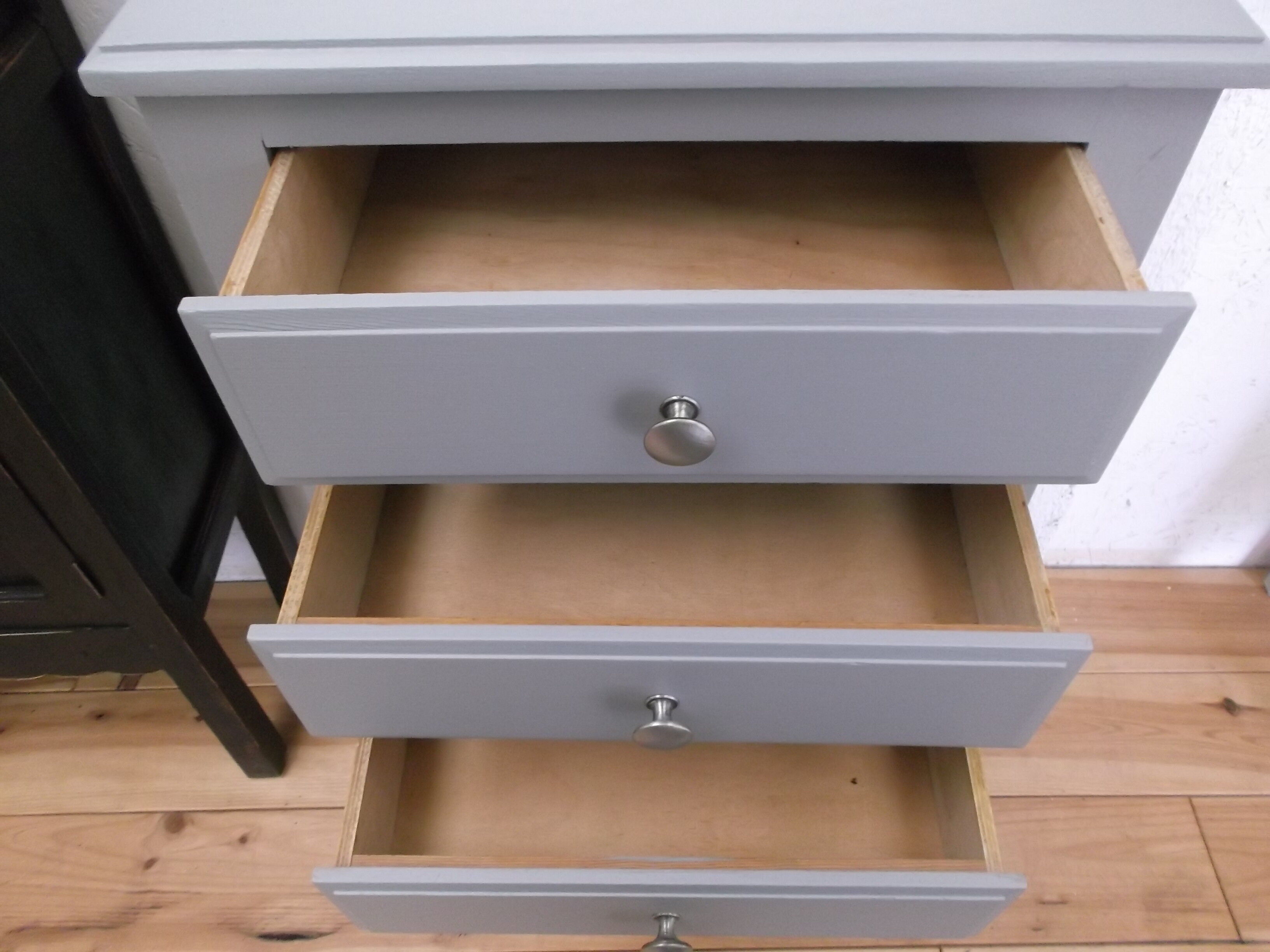 Chiffonier