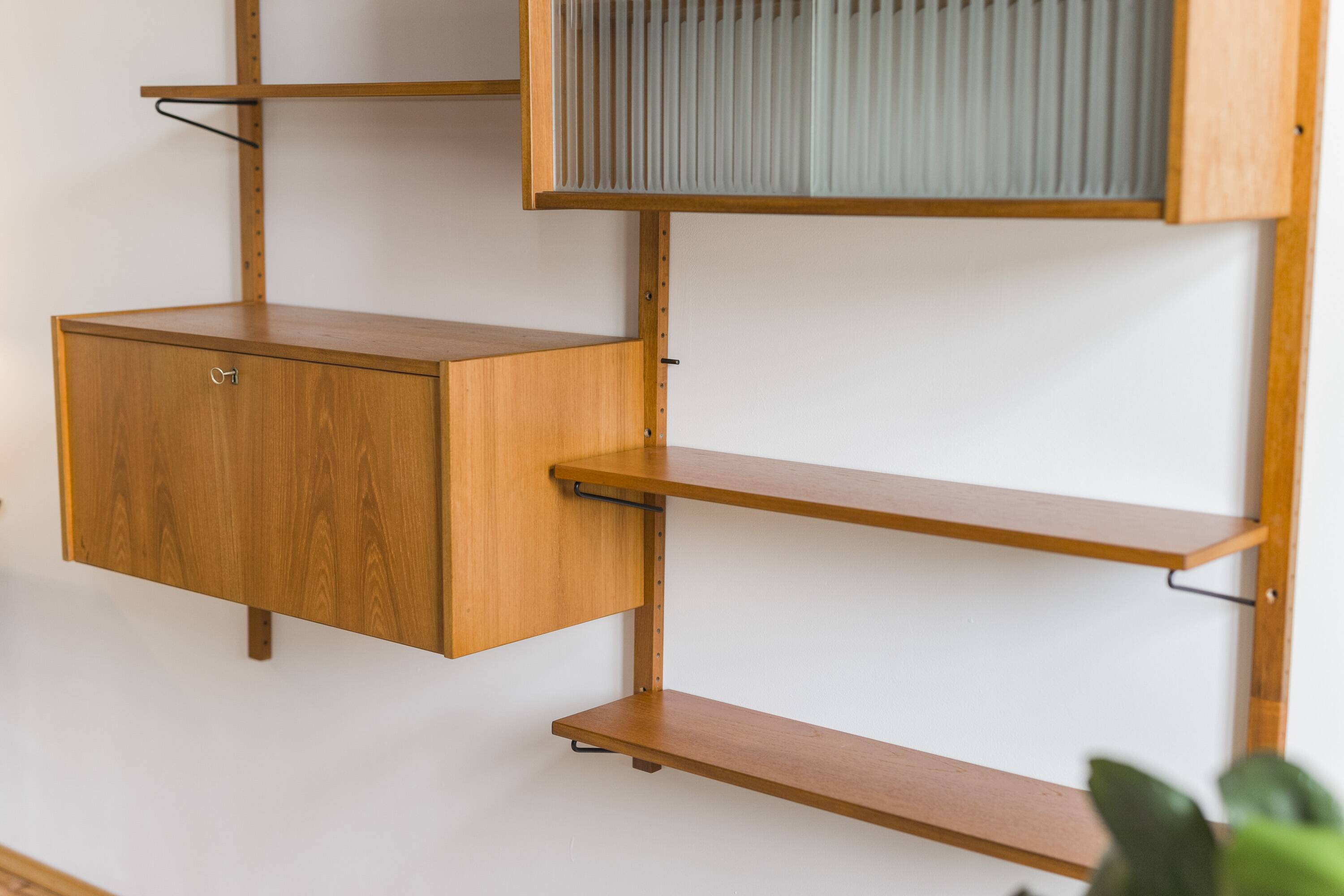 Mid-Century Modern Teak Wall Unit attributed to Kurt Østervig, 1960