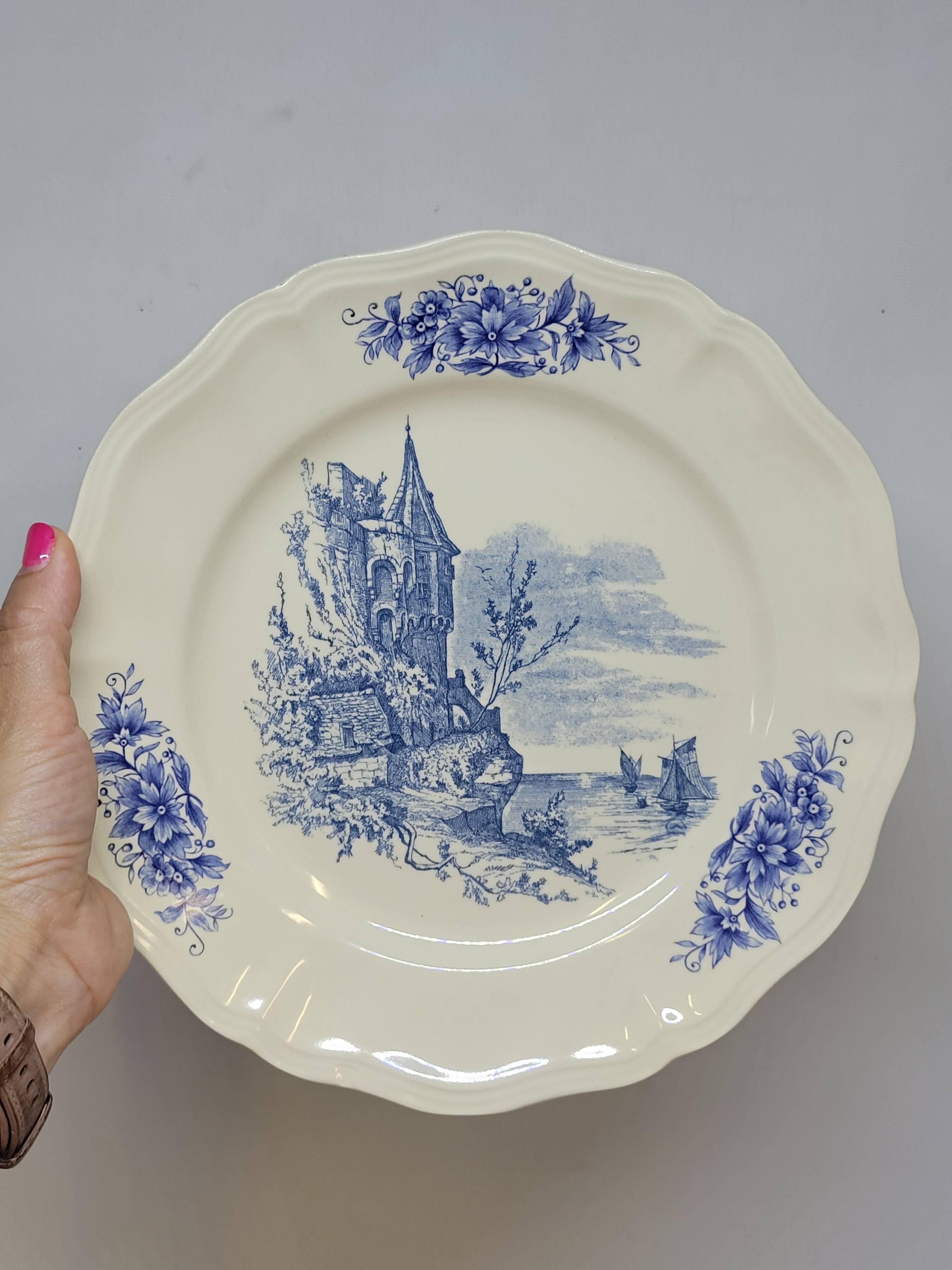 8 Large Vintage Sarreguemines Flanders and Surrey Dinner Plates, White Decor