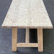Grande table de ferme monastère décapée en bois brut extensible 200 à 300cm