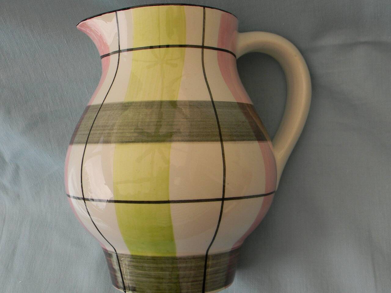 Pichet en faïence  digoin sarreguemines.