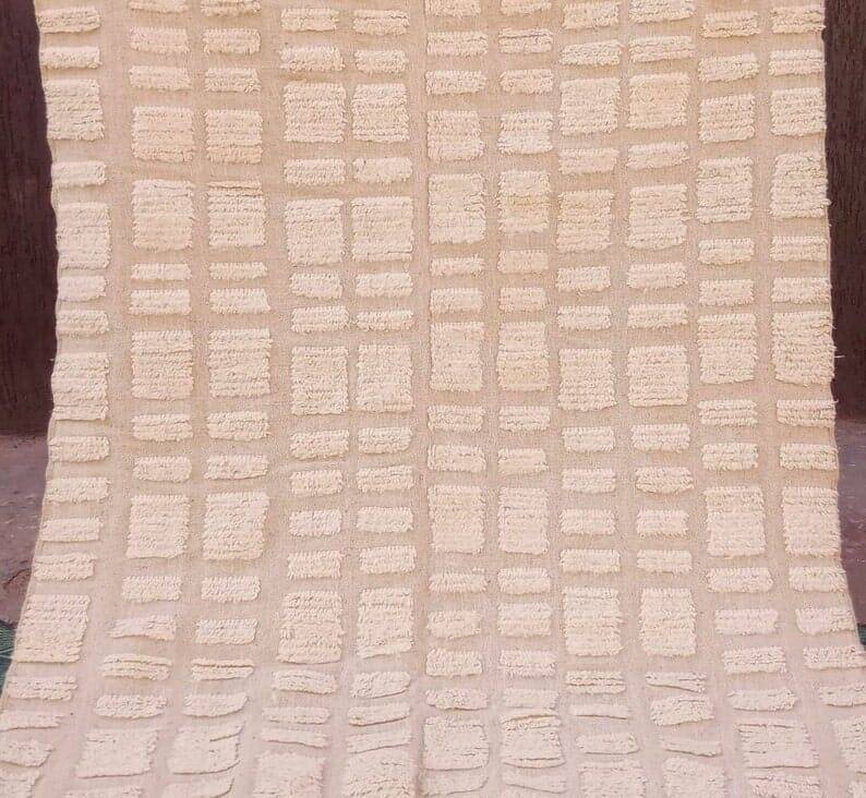 Tapis berbère en laine naturelle fait main blanche taille 140 x 260 cm