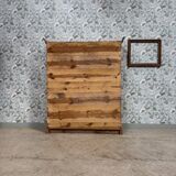 Chic display cabinet in pine (renovated)