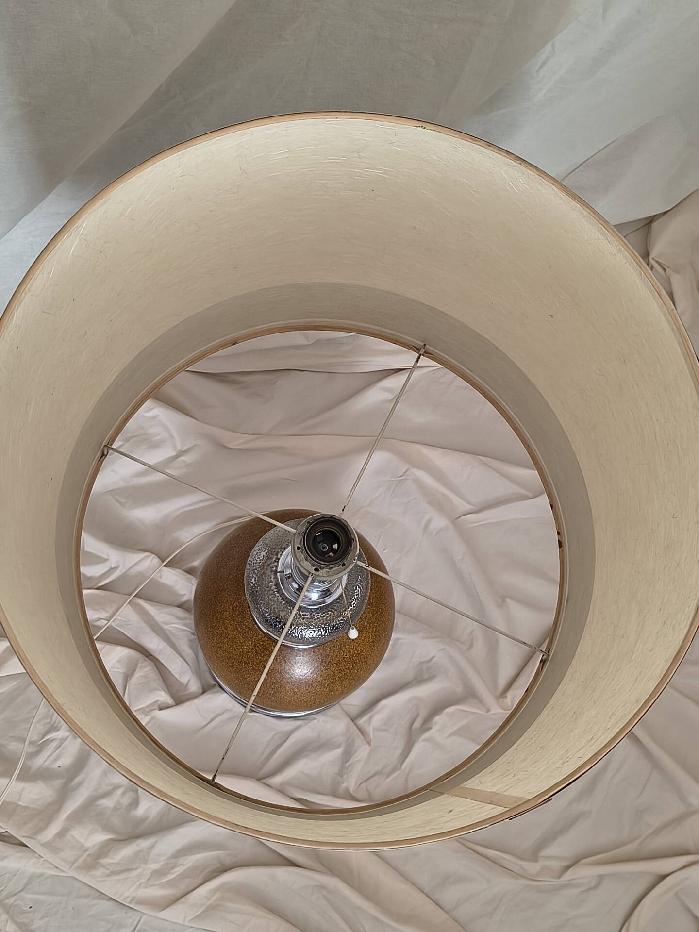Vintage 1970 metal and ceramic lamp