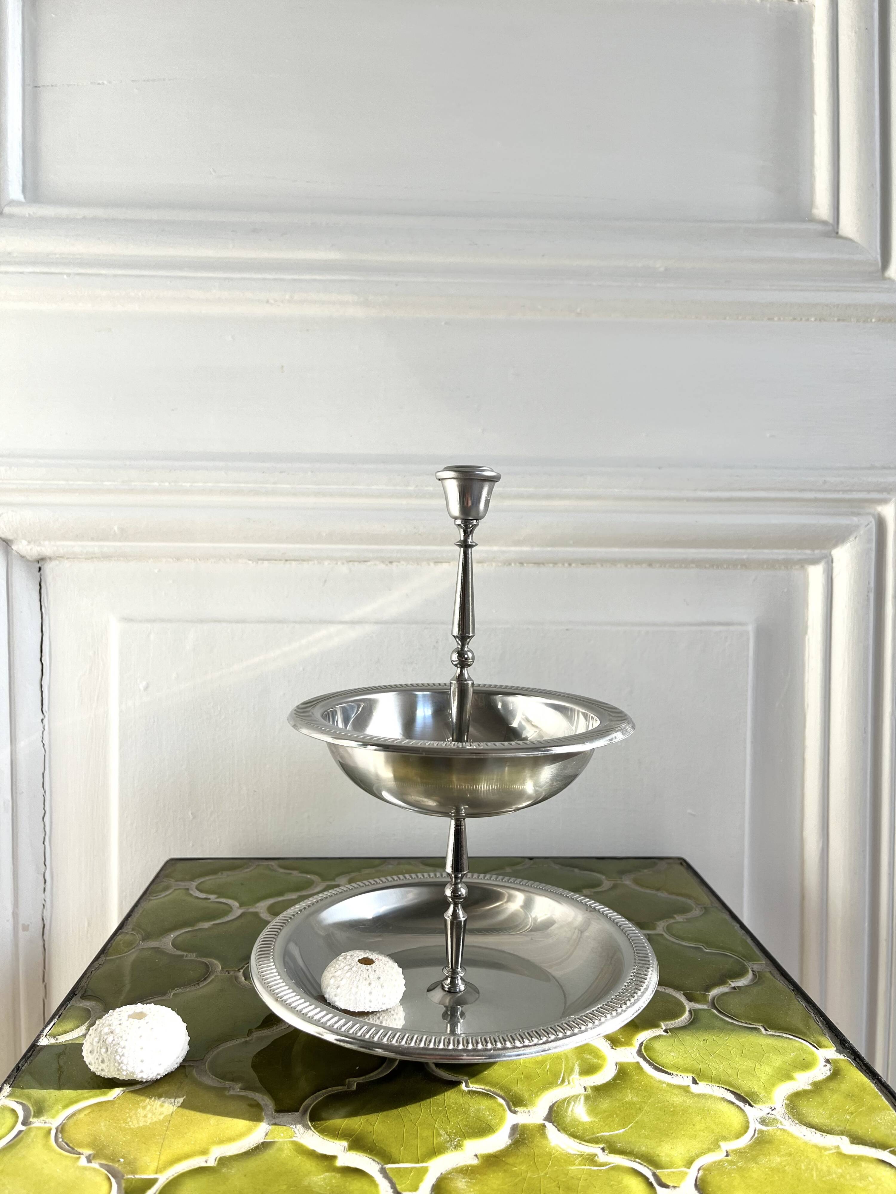 Two-tray display stand