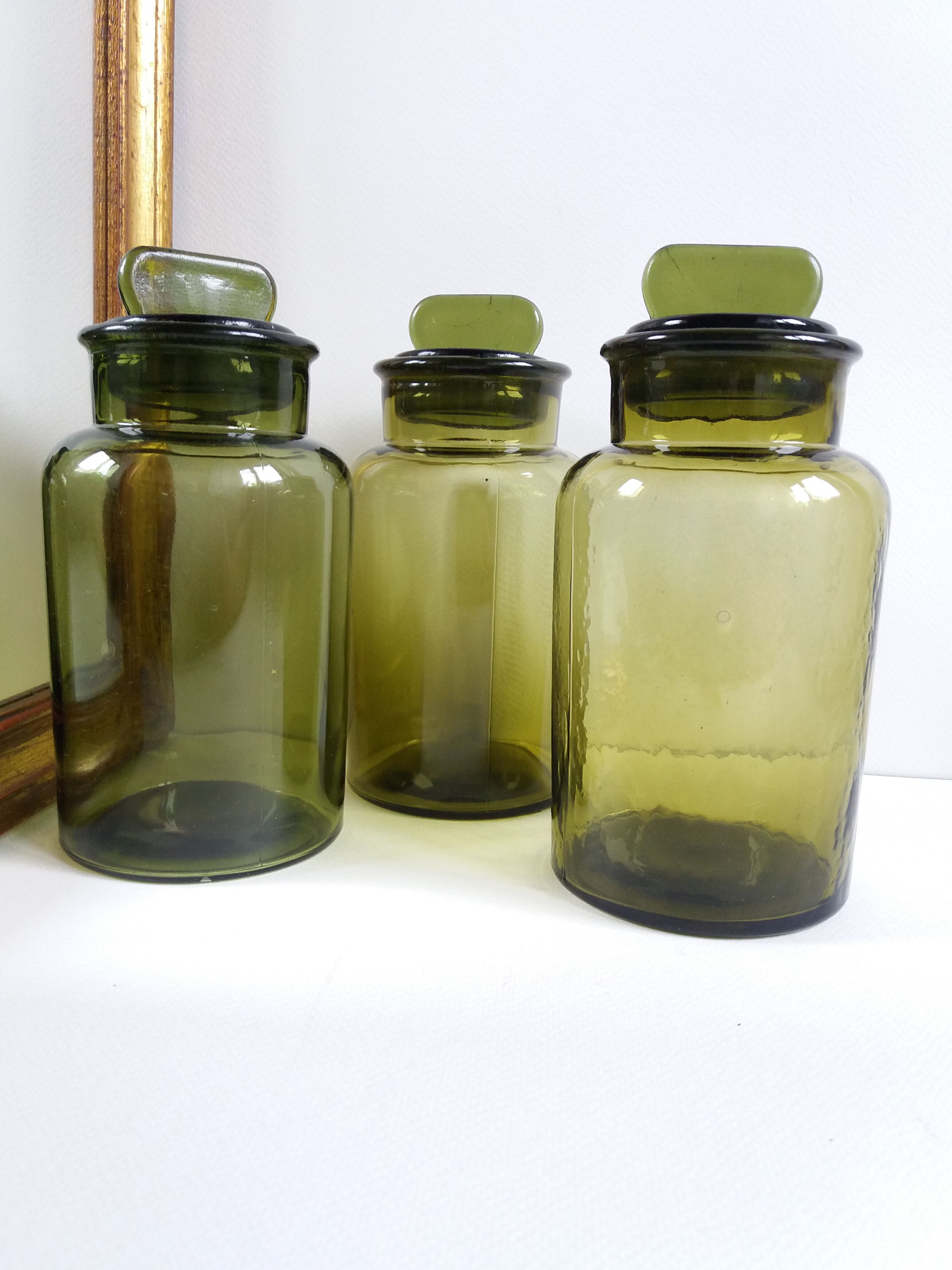 Trio de bocaux d'apothicaire verts