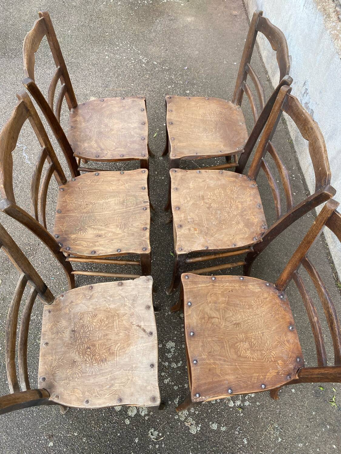 Set of 6 bistro chairs