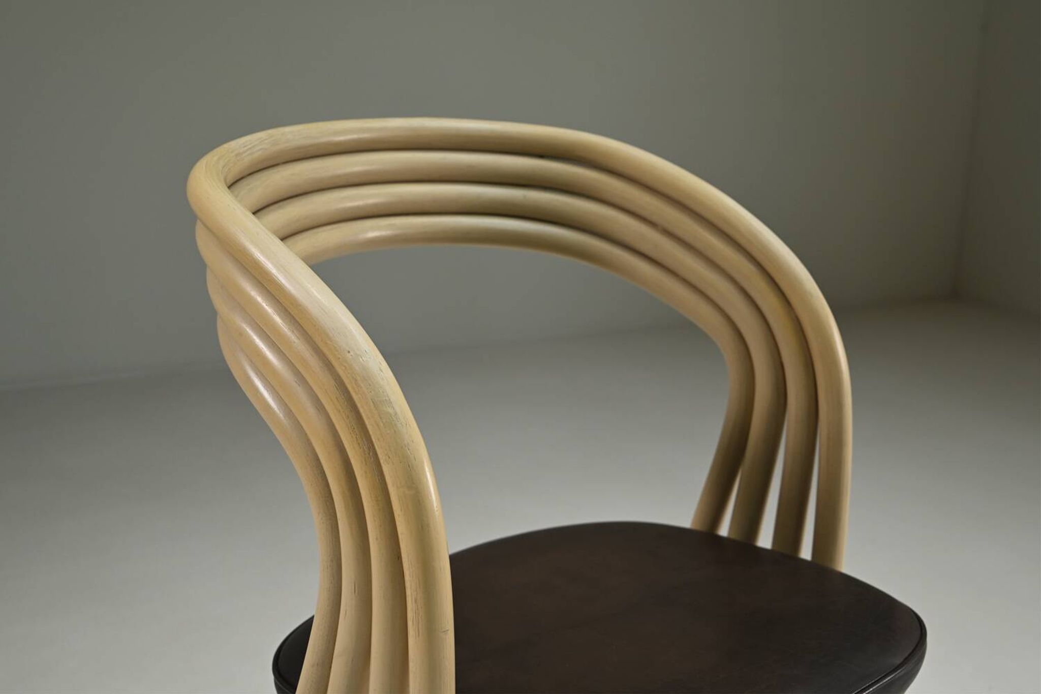 Set of 4 rattan dining chairs, 1980s Italy.