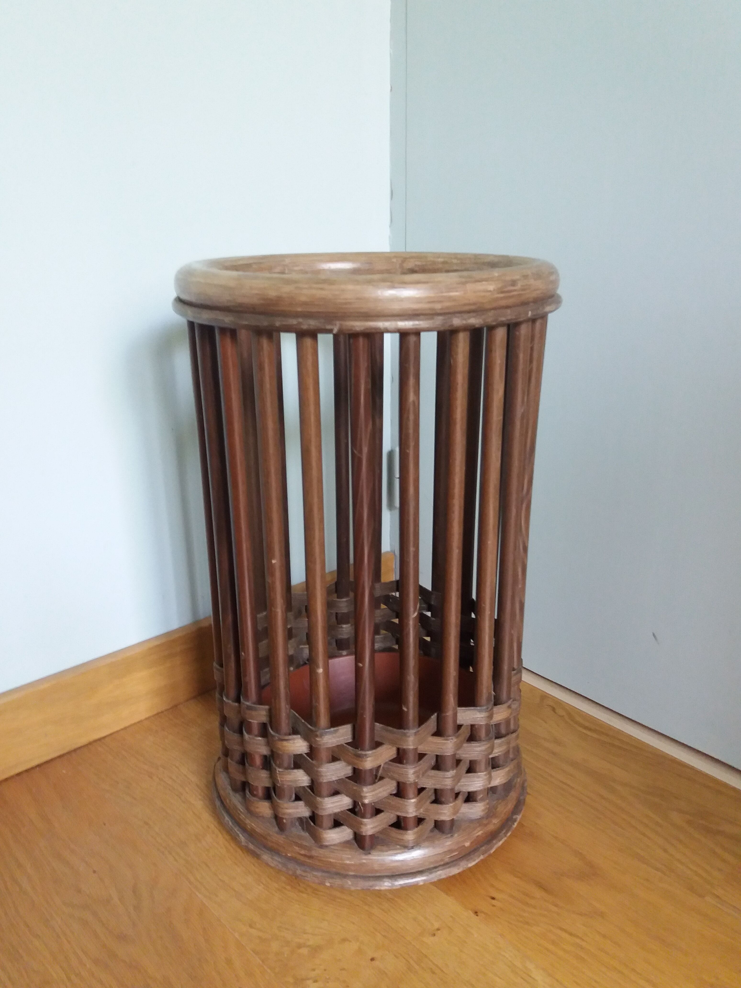 Wicker rattan umbrella holder