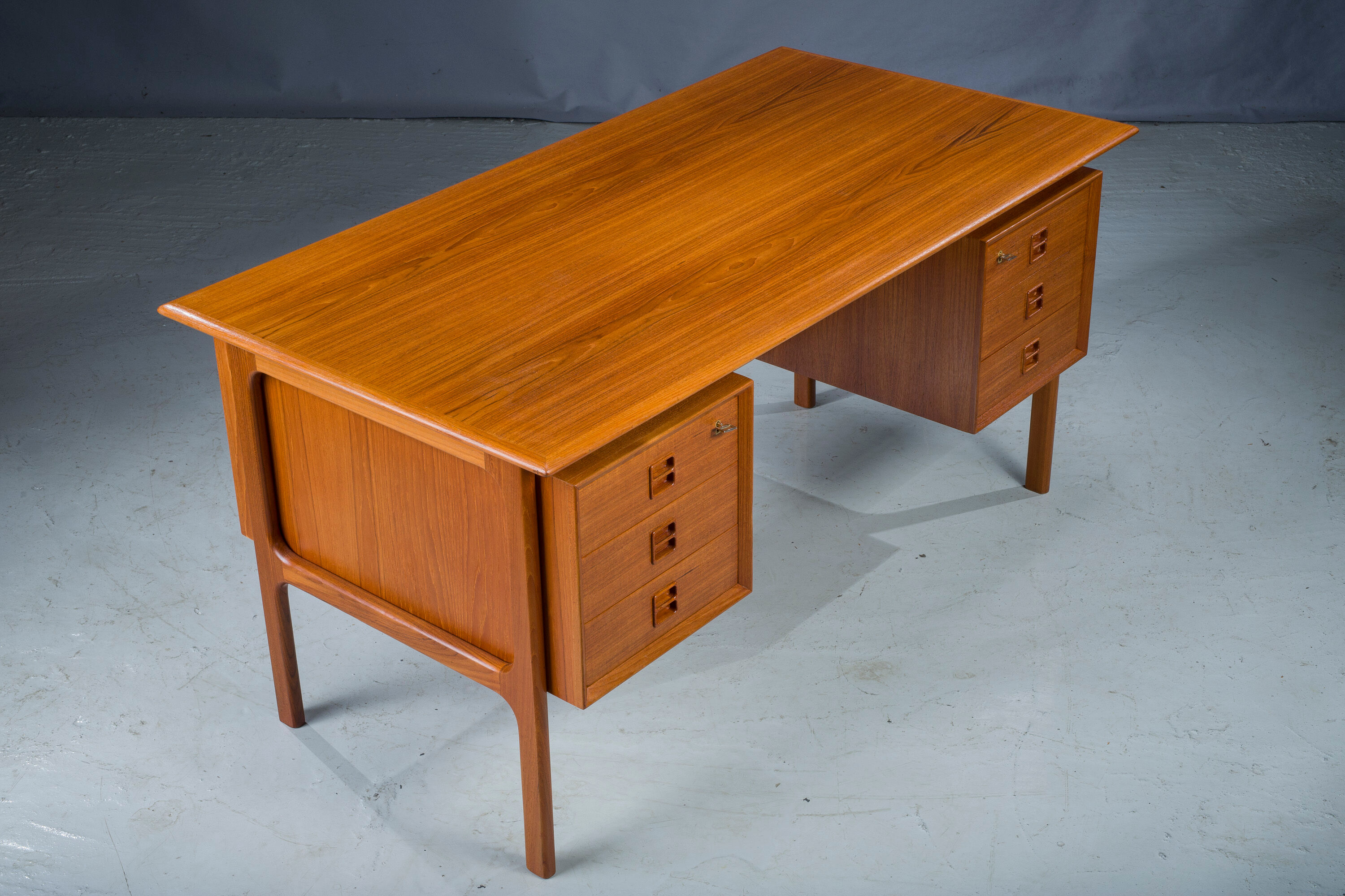 Double-Sided Teak Desk to Arne Vodder from Brouer Møbelfabrik, Denmark, 1960s