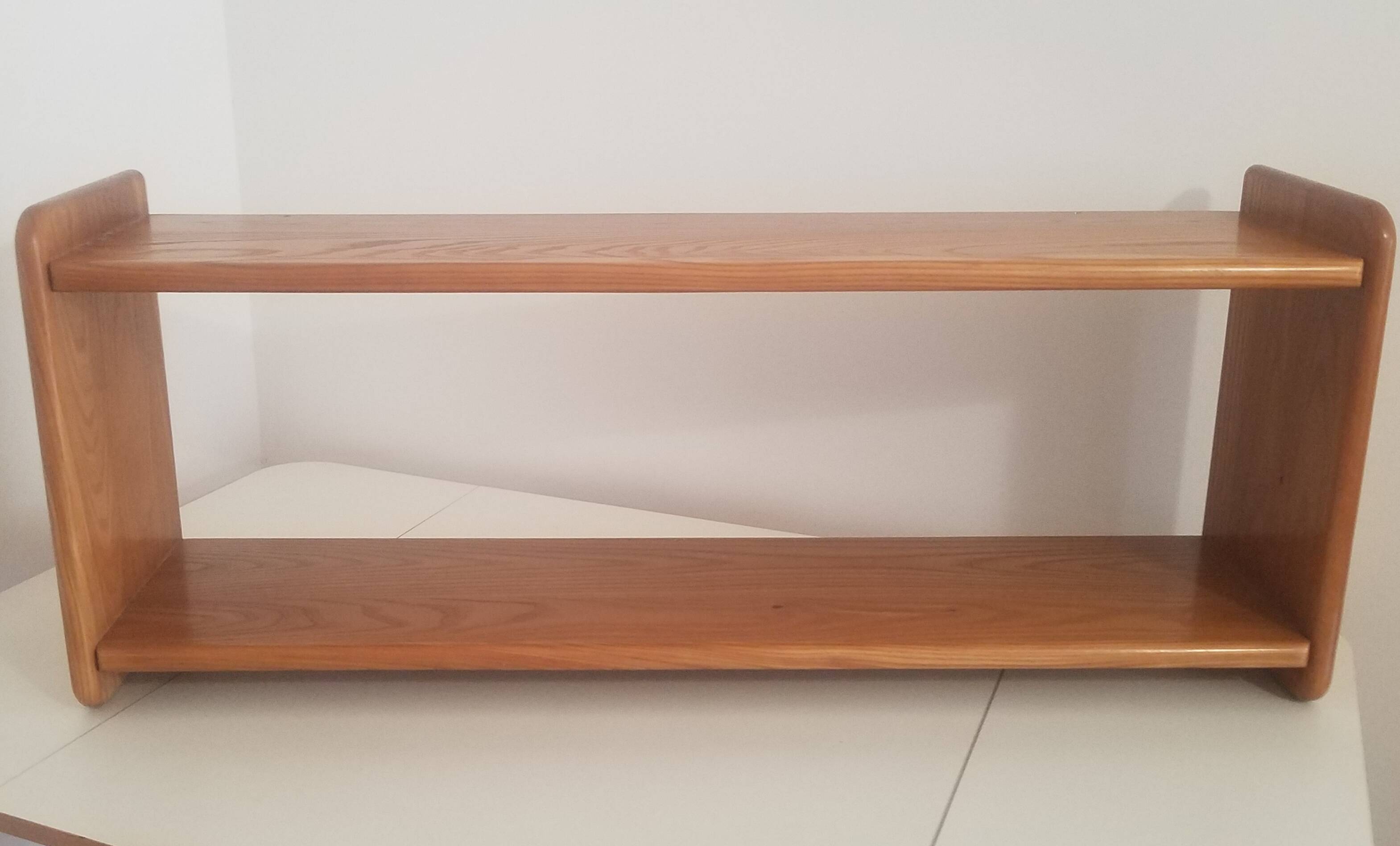 Solid elm shelves, vintage. Very good condition.