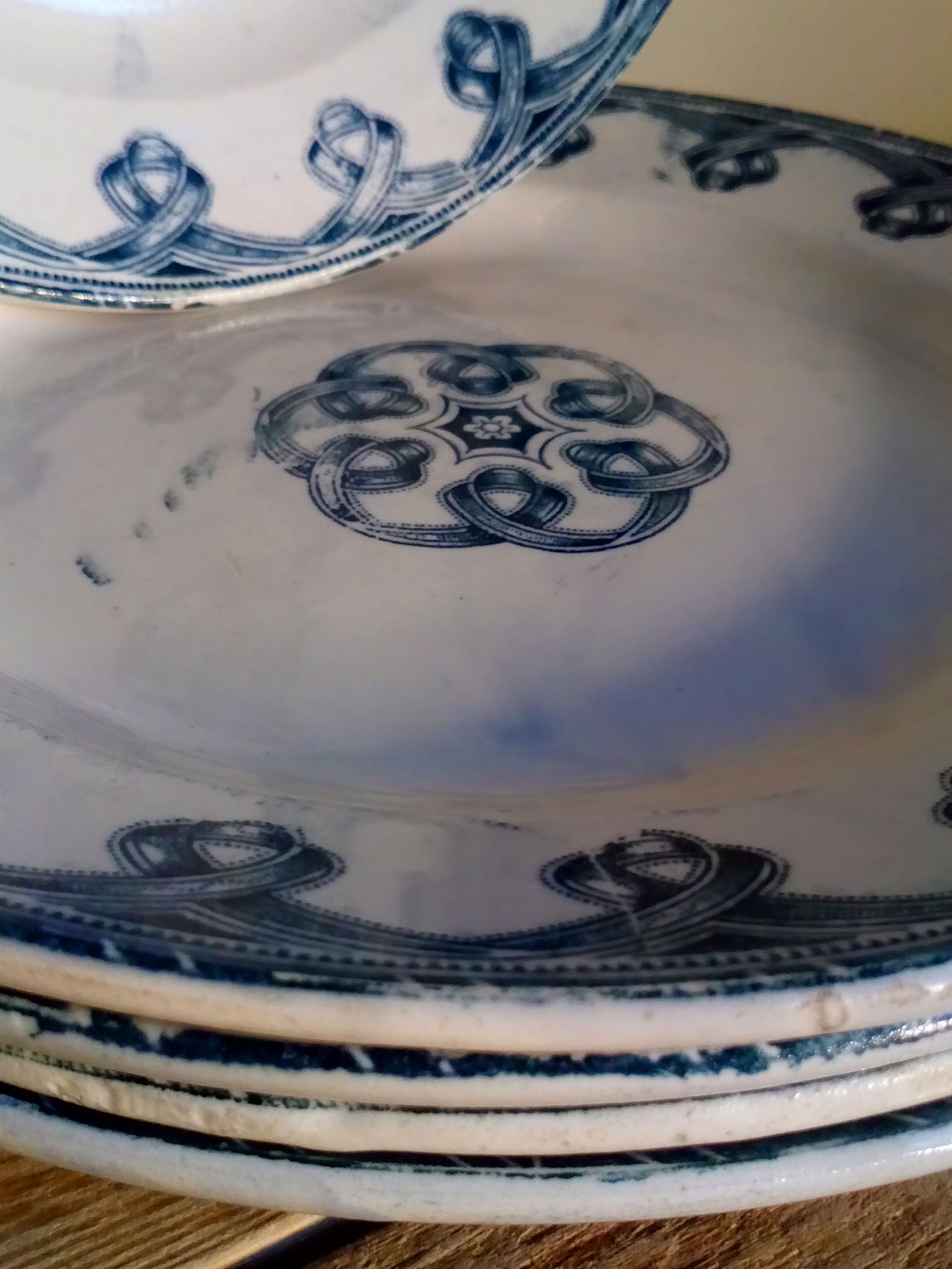 Five plates old land of Grigny fire