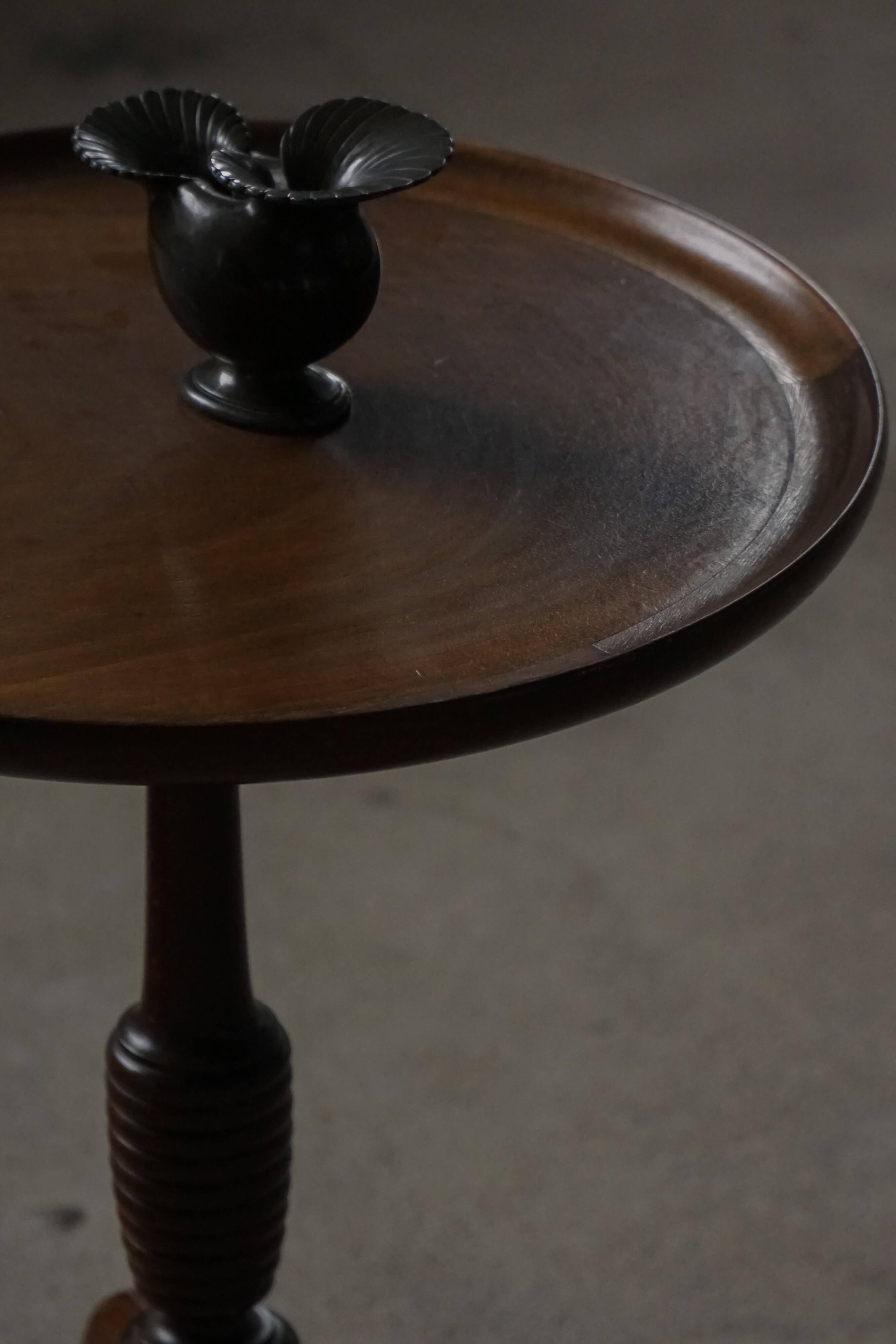 Mid-20th century modern Danish side table by Anton Kildeberg, model 210, 1960s.