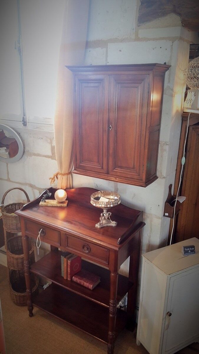 Furniture to suspend former Walnut early twentieth