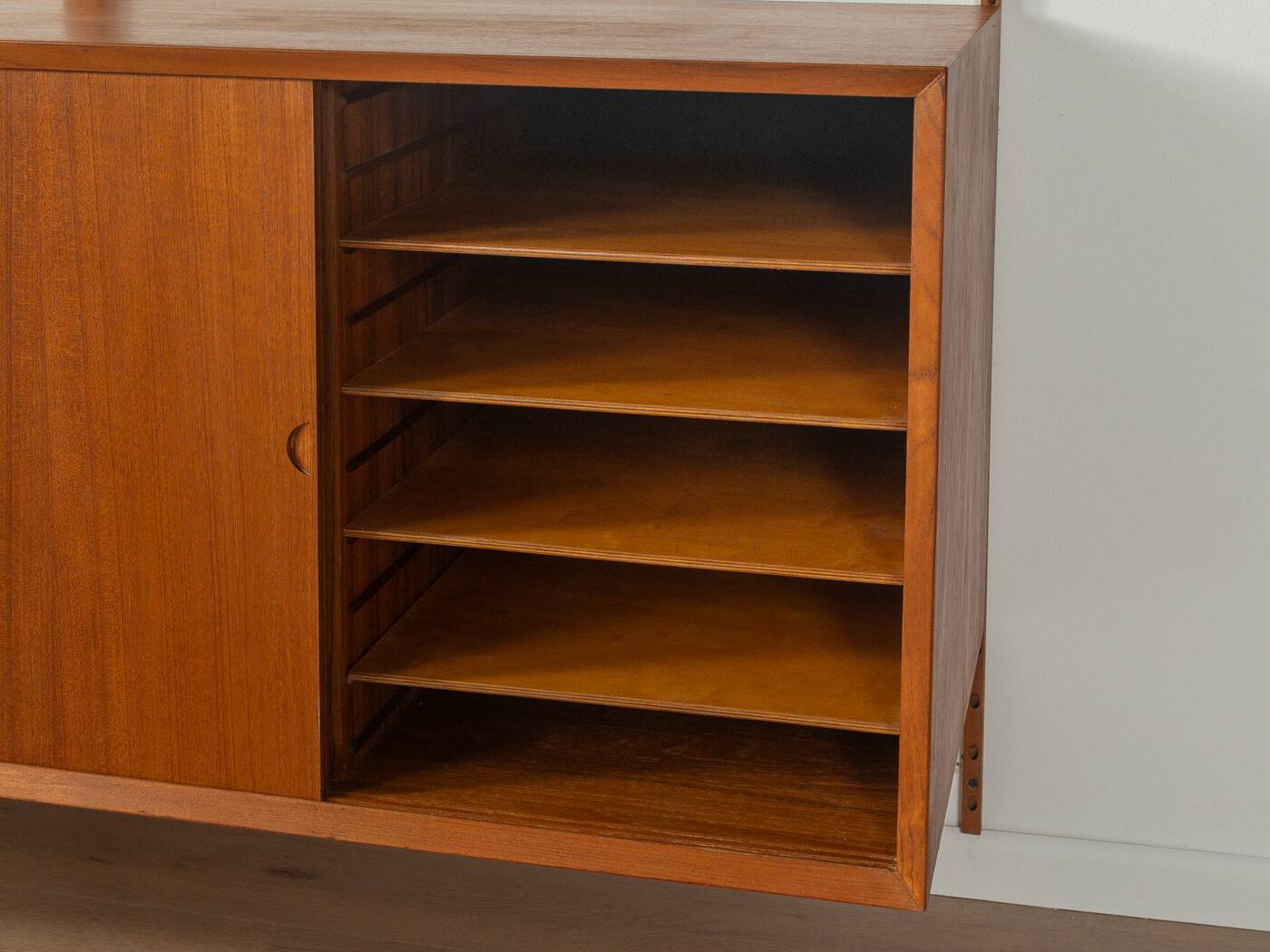 1960s wall shelf Poul Cadovius