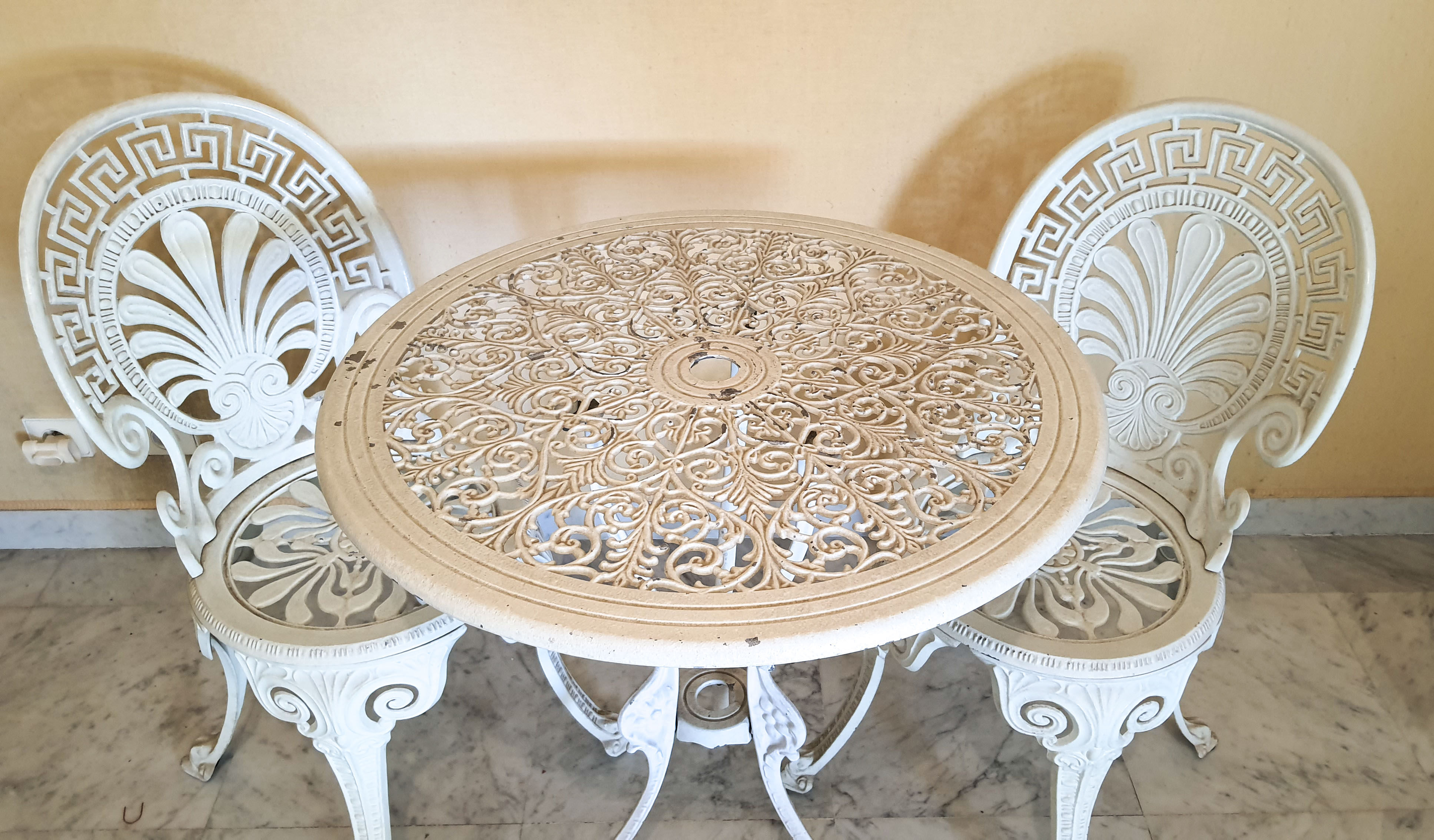 Salon de jardin fonte aluminium laqué blanc