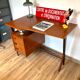 Bureau et chaise en bois