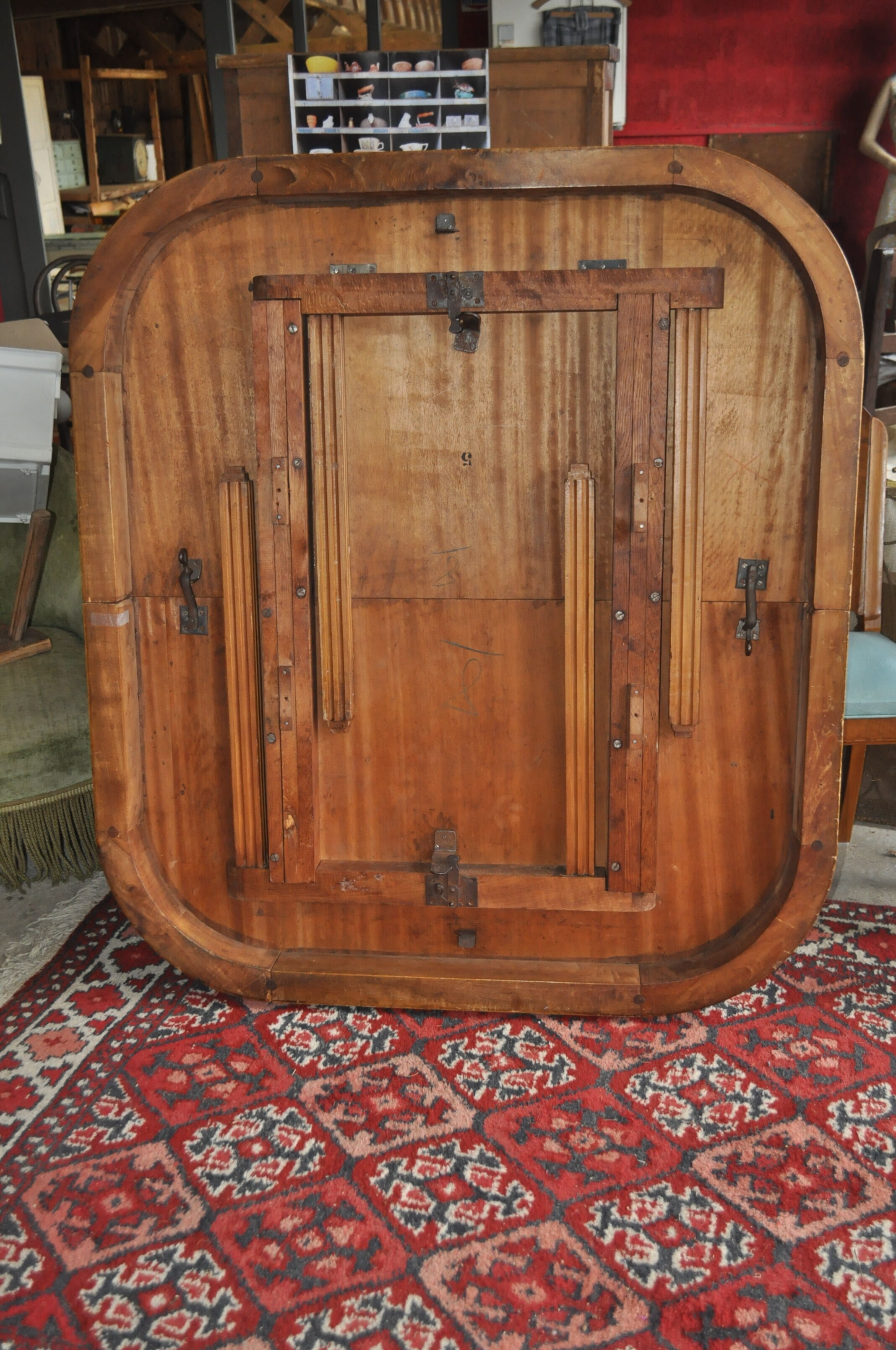 Artdeco dining table.