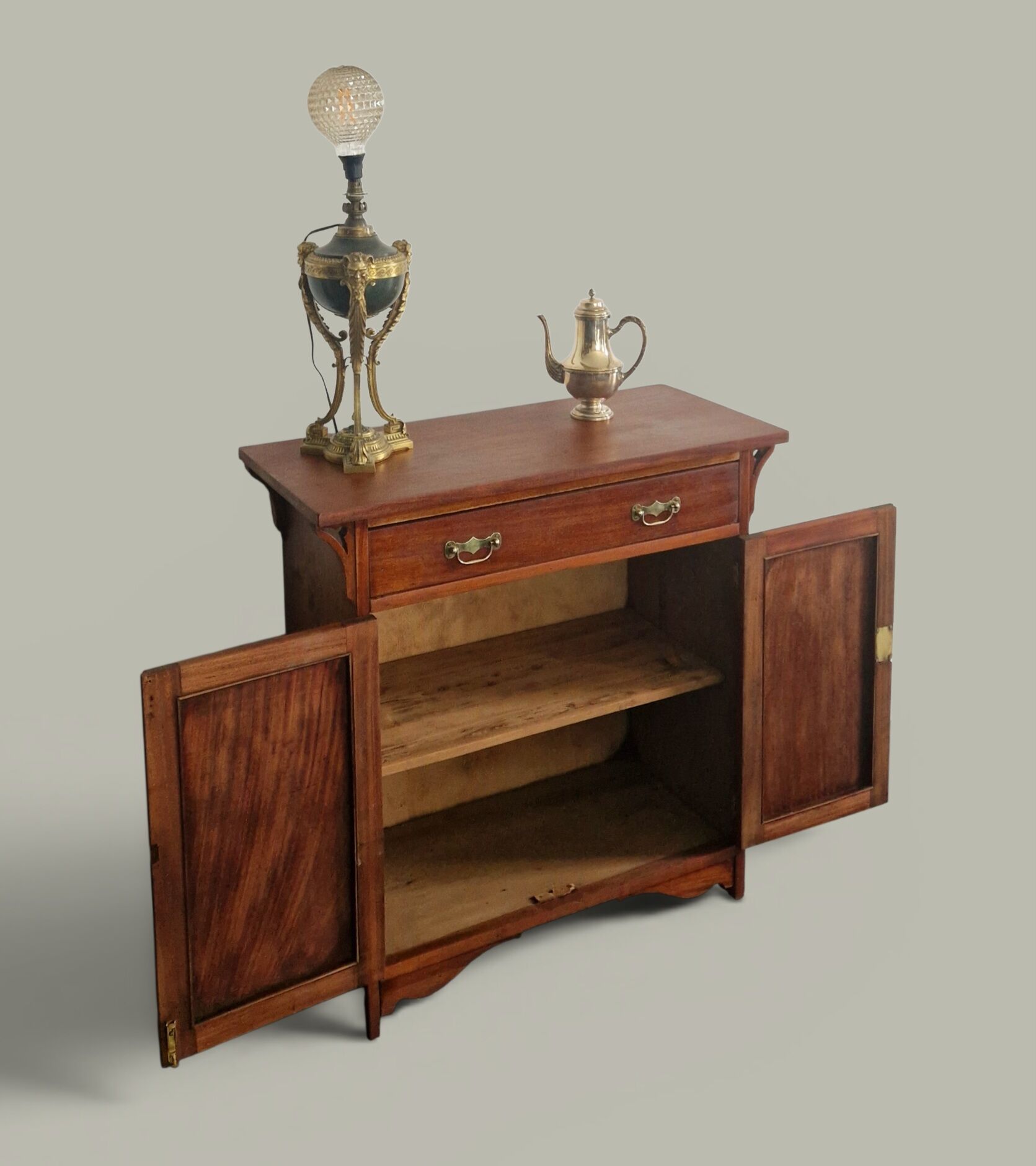 English buffet signed Maple and Co - 19th century
